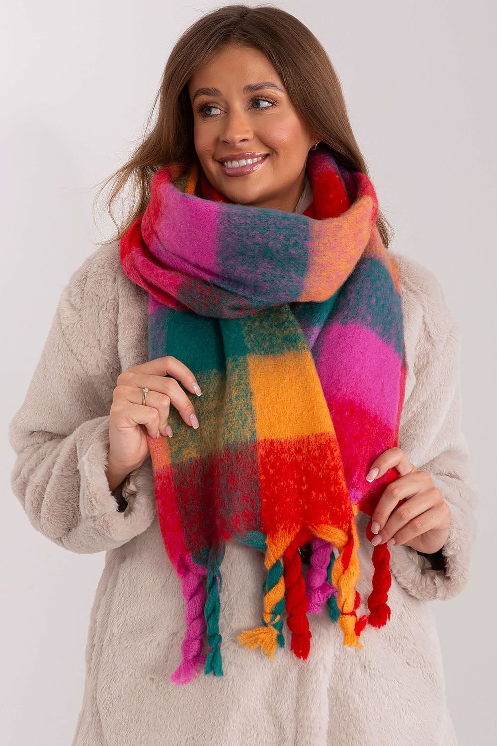 Shawl model 191710
